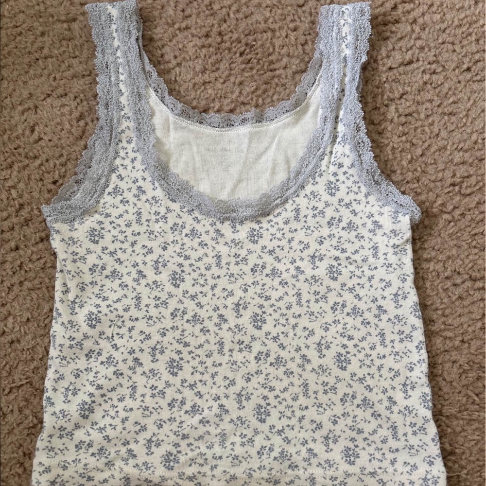 Brandy Melville Tank Top - Picture 1 of 3